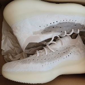 Yeezy Boost 380 Calglo Size 12